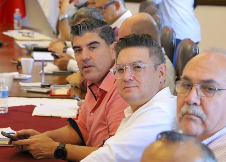 Acuerdan Municipio y Salud, hacer frente a enfermedades