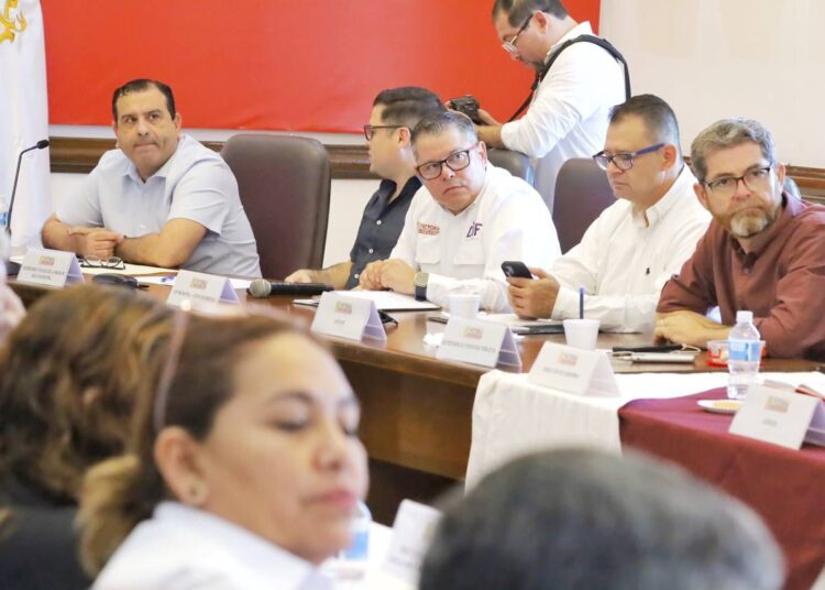 Acuerdan Municipio y Salud, hacer frente a enfermedades