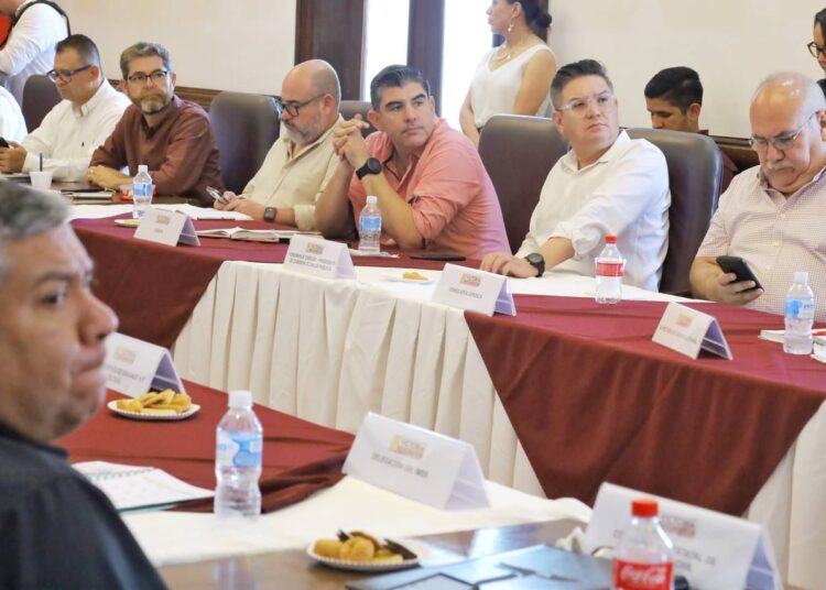 Acuerdan Municipio y Salud, hacer frente a enfermedades