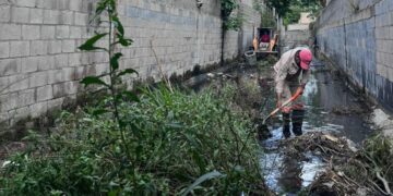 COMAPA Altamira apoya en limpieza de canales y drenes pluviales