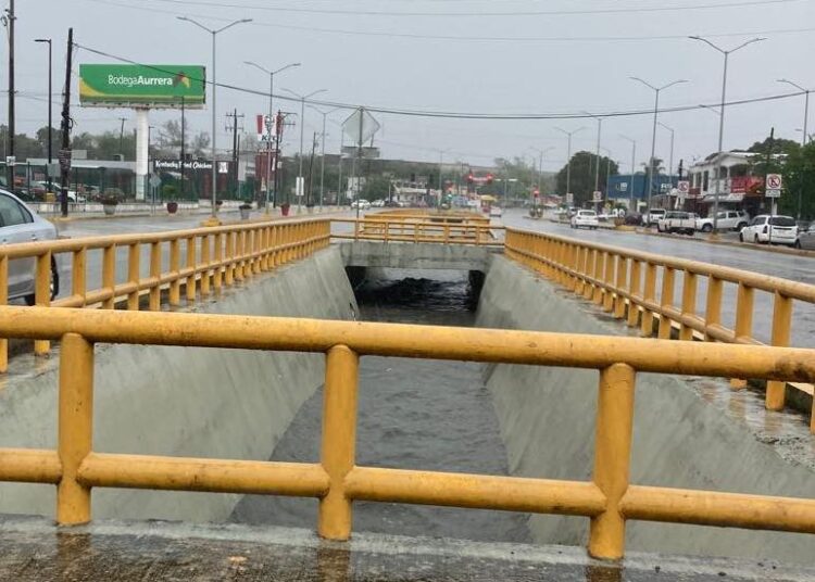 COMAPA Altamira apoya en limpieza de canales y drenes pluviales