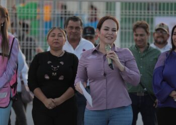 Gobierno de NLD rescata calles en Villas de San Miguel