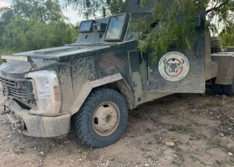 Guardia Estatal ubica bodega y asegurar vehículos mounstro