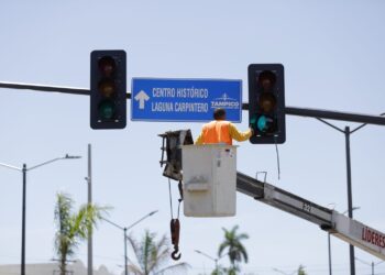 Seguimos modernizando la red de semáforos en Tampico: Chucho