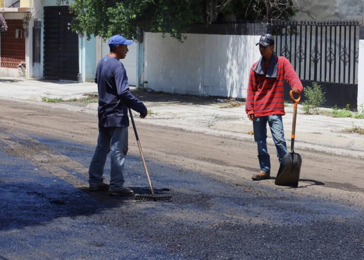 Por concluir obras de pavimentación en seis colonias de Victoria