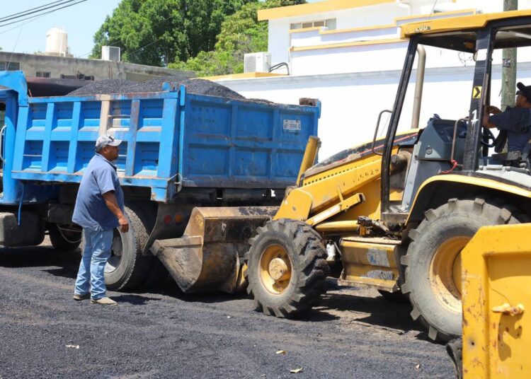 Por concluir obras de pavimentación en seis colonias de Victoria
