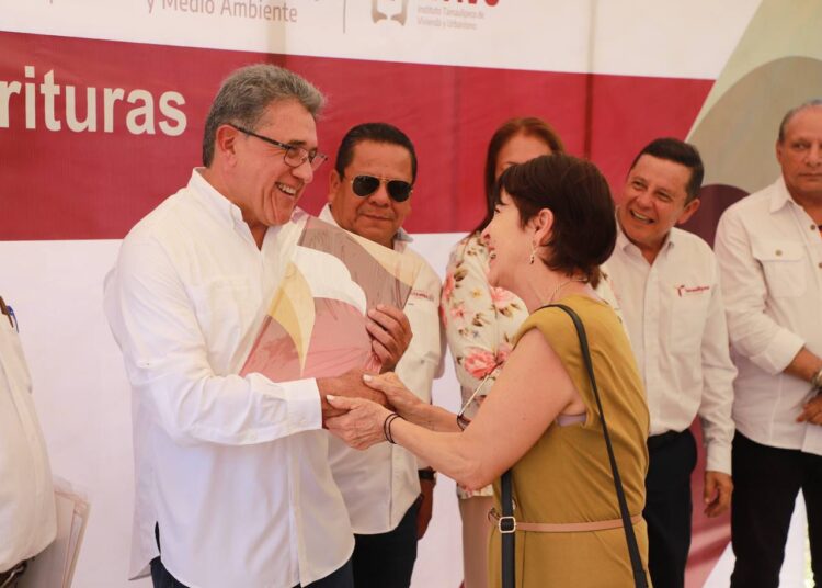 Benefician en Altamira a 43 familias con escrituras patrimoniales