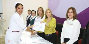 Egresan 286 alumnos de los Centros de Capacitación del DIF Tampico