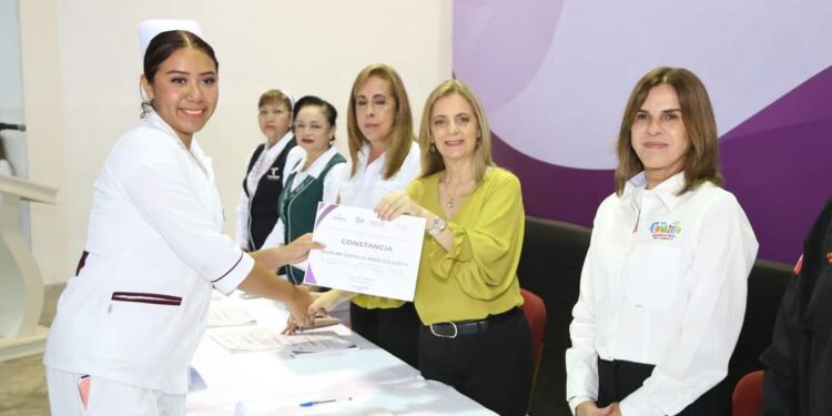 Egresan 286 alumnos de los Centros de Capacitación del DIF Tampico