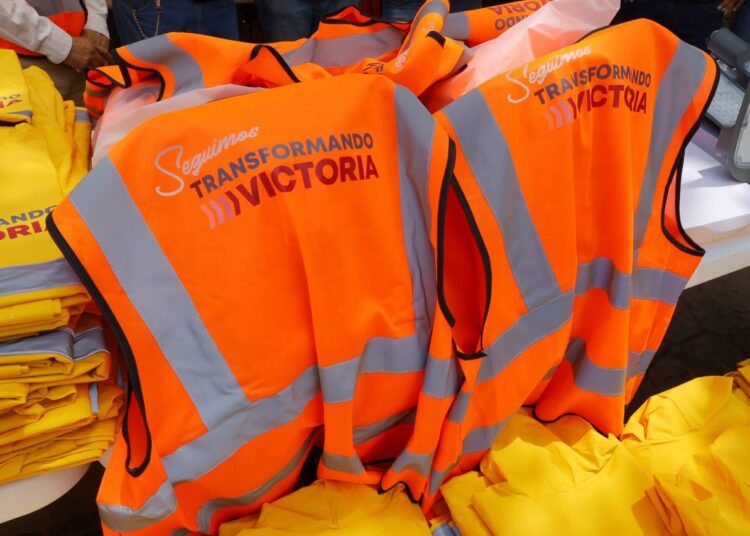 Lalo sigue iluminando Victoria, con más y mejor equipo