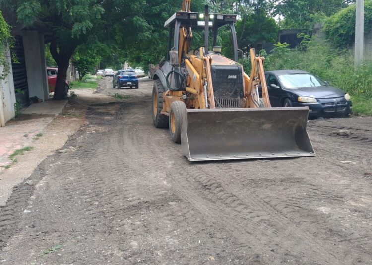 Continúa bacheo en Victoria durante periodo vacacional