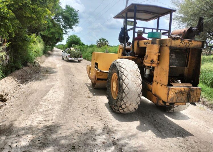 Continúa bacheo en Victoria durante periodo vacacional