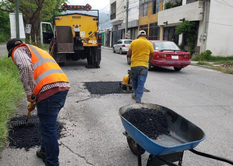 Continúa bacheo en Victoria durante periodo vacacional