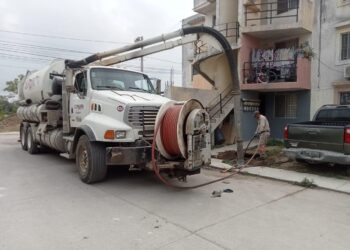 Desazolva COMAPA Altamira registros en colonias y fraccionamientos