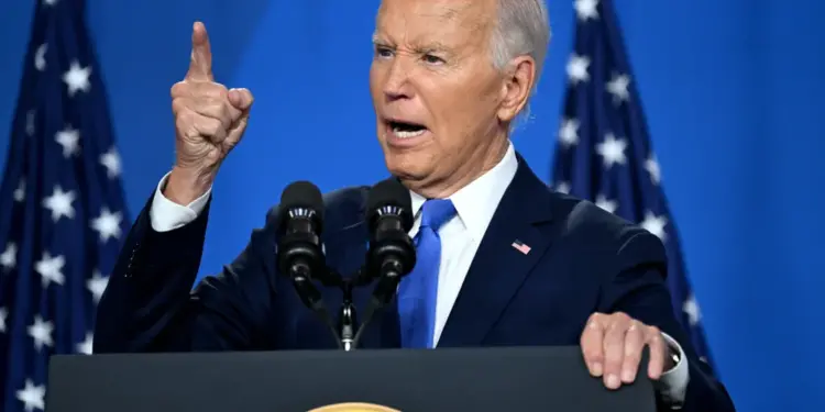 Joe Biden da positivo a Covid-19