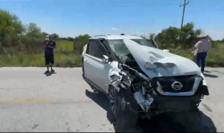Fuerte accidente en carretera al Mezquital