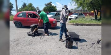 Activan Estado y Municipio programa emergente de bacheo