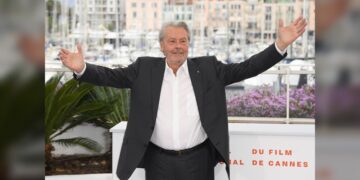 Israel ataca Gaza mientras Blinken viaja a la región para buscar un cese el fuego