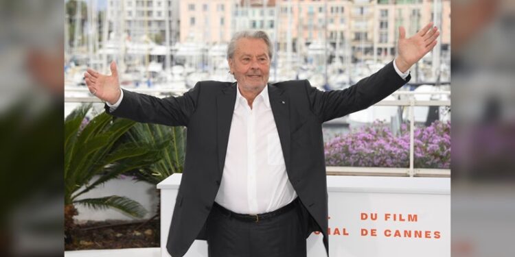 Israel ataca Gaza mientras Blinken viaja a la región para buscar un cese el fuego