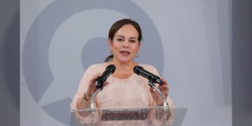 Anuncia Alcaldesa Carmen Lilia Canturosas vuelo diario a Guadalajara