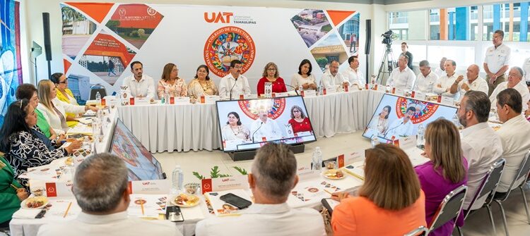 Anuncia rector nuevos proyectos para fortalecer crecimiento de la UAT