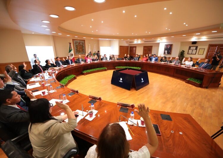 Aprueba el Cabildo de Nuevo Laredo ceder la nueva preparatoria municipal a la UAT