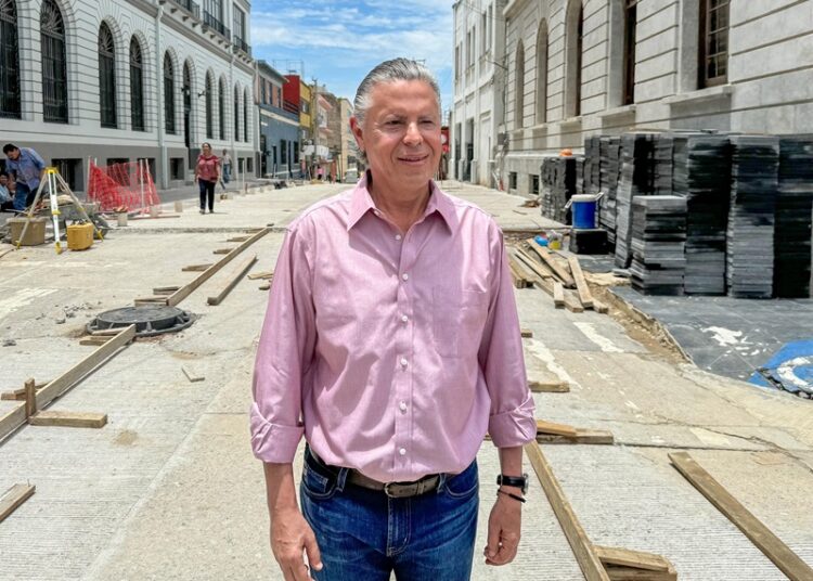 Avanza obra de vialidad semipeatonal en zona centro de Tampico