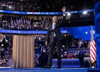 “Yes, She can”: Barack y Michelle Obama disparan la euforia demócrata con Kamala