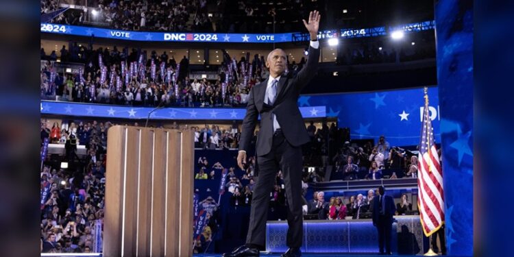 “Yes, She can”: Barack y Michelle Obama disparan la euforia demócrata con Kamala