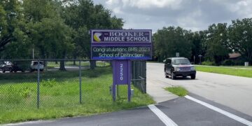 “Tragedia en el primer día de clases”: Madre atropelló a su hija en Florida