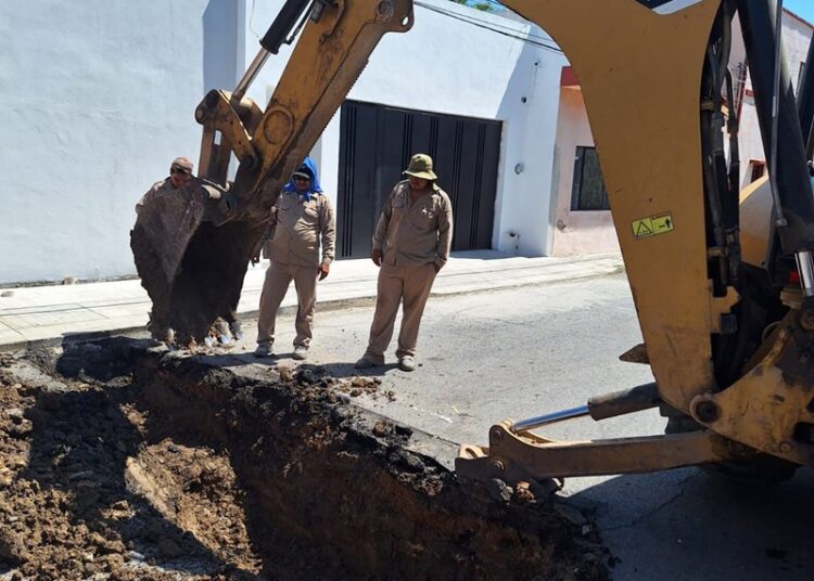 COMAPA Victoria realiza trabajos en el 10 y 11 Bravo