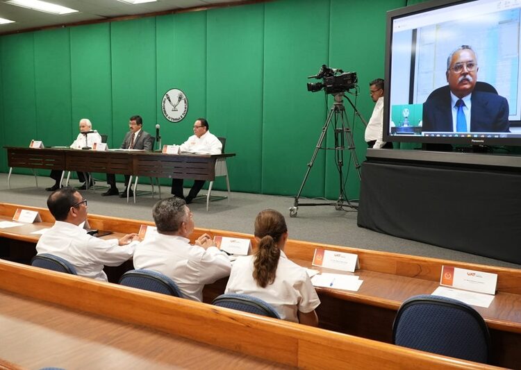 “Con honestidad y transparencia, la UAT fortalece su crecimiento”: Rector