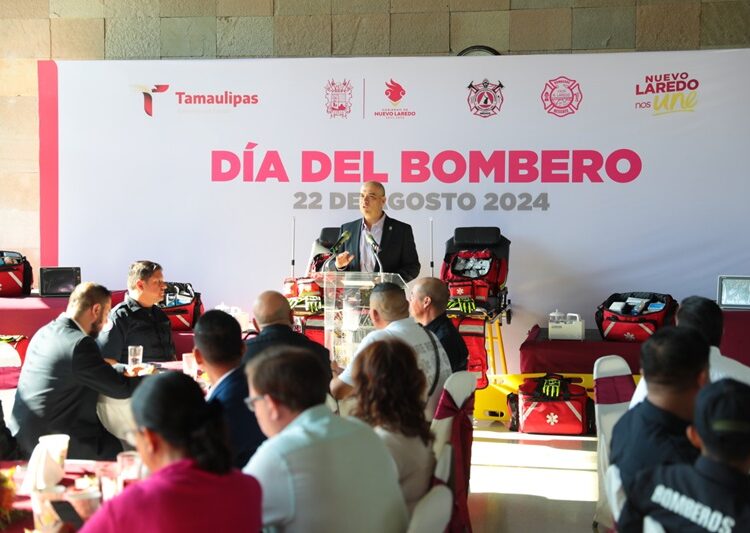 Conmemora Gobierno Municipal ‘Día del Bombero’ con emotivo reconocimiento a elementos de NLD