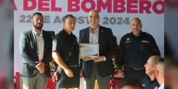 Conmemora Gobierno Municipal ‘Día del Bombero’ con emotivo reconocimiento a elementos de NLD
