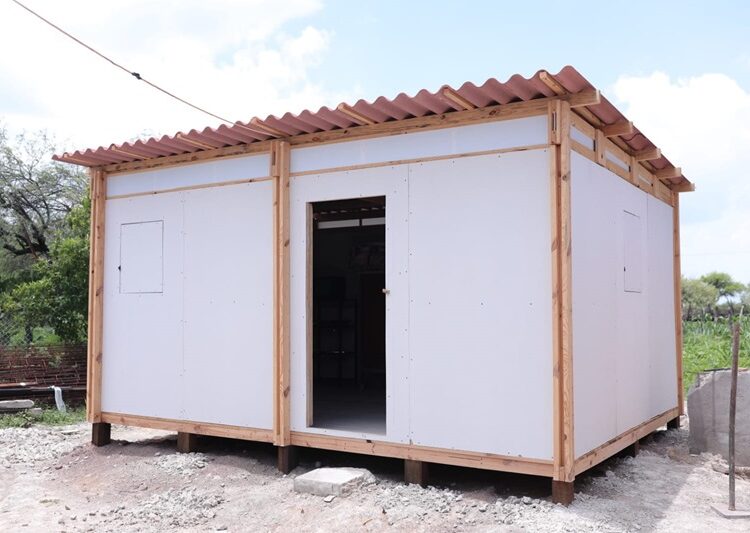 Atienden DIF Tamaulipas y Fundación Techo a nueve comunidades de Tula