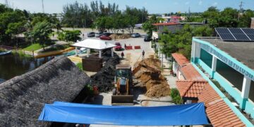 Dota COMAPA Altamira de servicio de drenaje a zona gastronómica