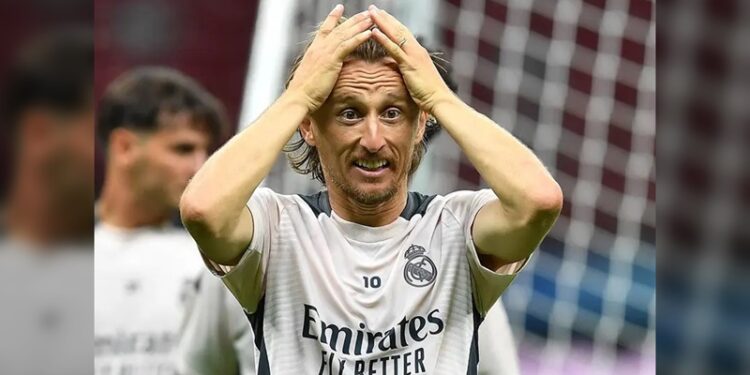 Tim Burton reúne en México a su “familia extraña”