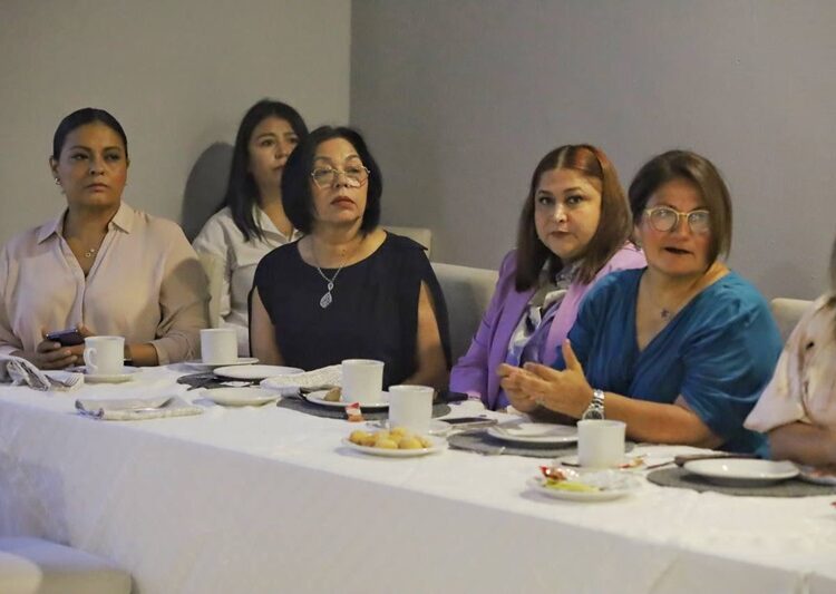 Fortalecen Municipio y CANACO Victoria vínculo de colaboración