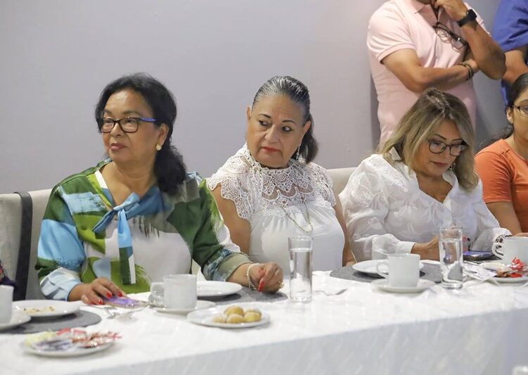 Fortalecen Municipio y CANACO Victoria vínculo de colaboración