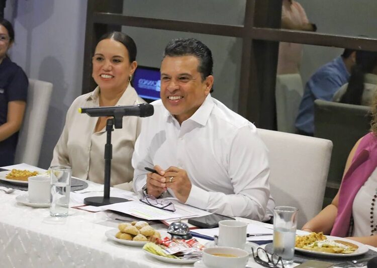 Fortalecen Municipio y CANACO Victoria vínculo de colaboración