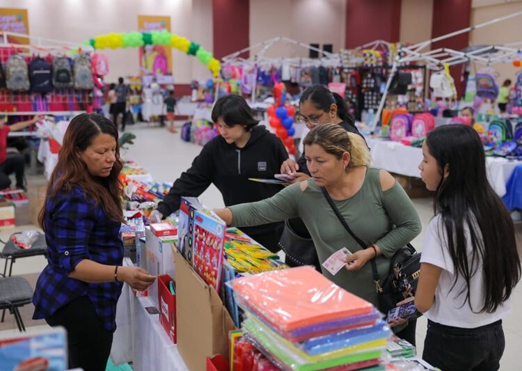 Gobierno de NLD realiza con éxito tercera “Expo Regreso a Clases 2024”