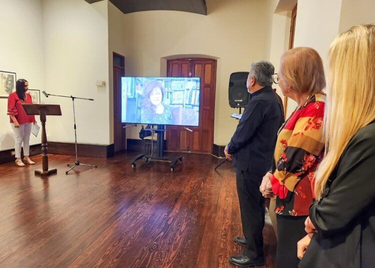 Llega exposición “Antes de que el mundo fuera hecho, teníamos un rostro”