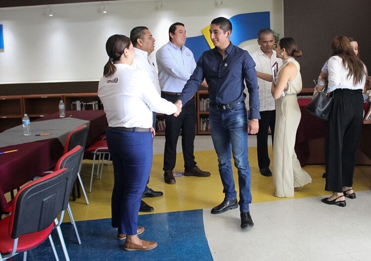 Injuve Tamaulipas y CBTis No. 236 de Victoria firman convenio en beneficio de estudiantes