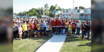 Inaugura AMM rehabilitación de parque deportivo en el Fracc. San Ángel