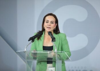 Invita Alcaldesa Carmen Lilia Canturosas a inscribirse en Talleres de Oficio UNE