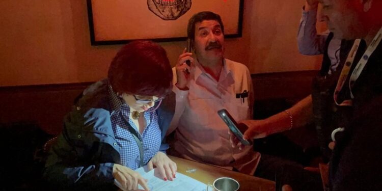 “Lo que gano, me lo gasto como me da mi chingada gana”: Ana Guevara