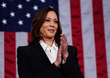 Demócratas llegan unidos con Kamala; inicia convención nacional