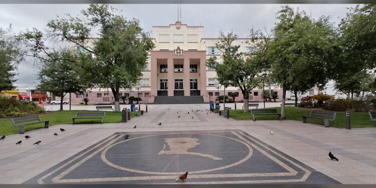 Llama Fiscalía Anticorrupción a ex funcionarios involucrados en reparto ilegal de notarías