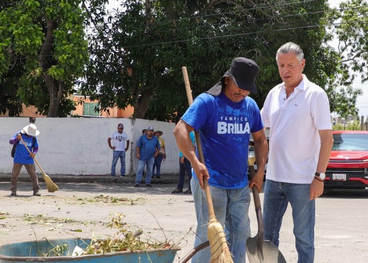 Lleva Chucho Nader jornada de limpieza a la colonia Unidad Modelo