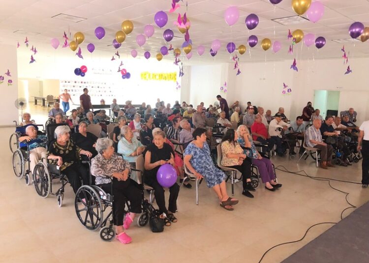 Lleva Cineteca Tamaulipas una tarde de cine y convivencia a la Casa del Adulto Mayor